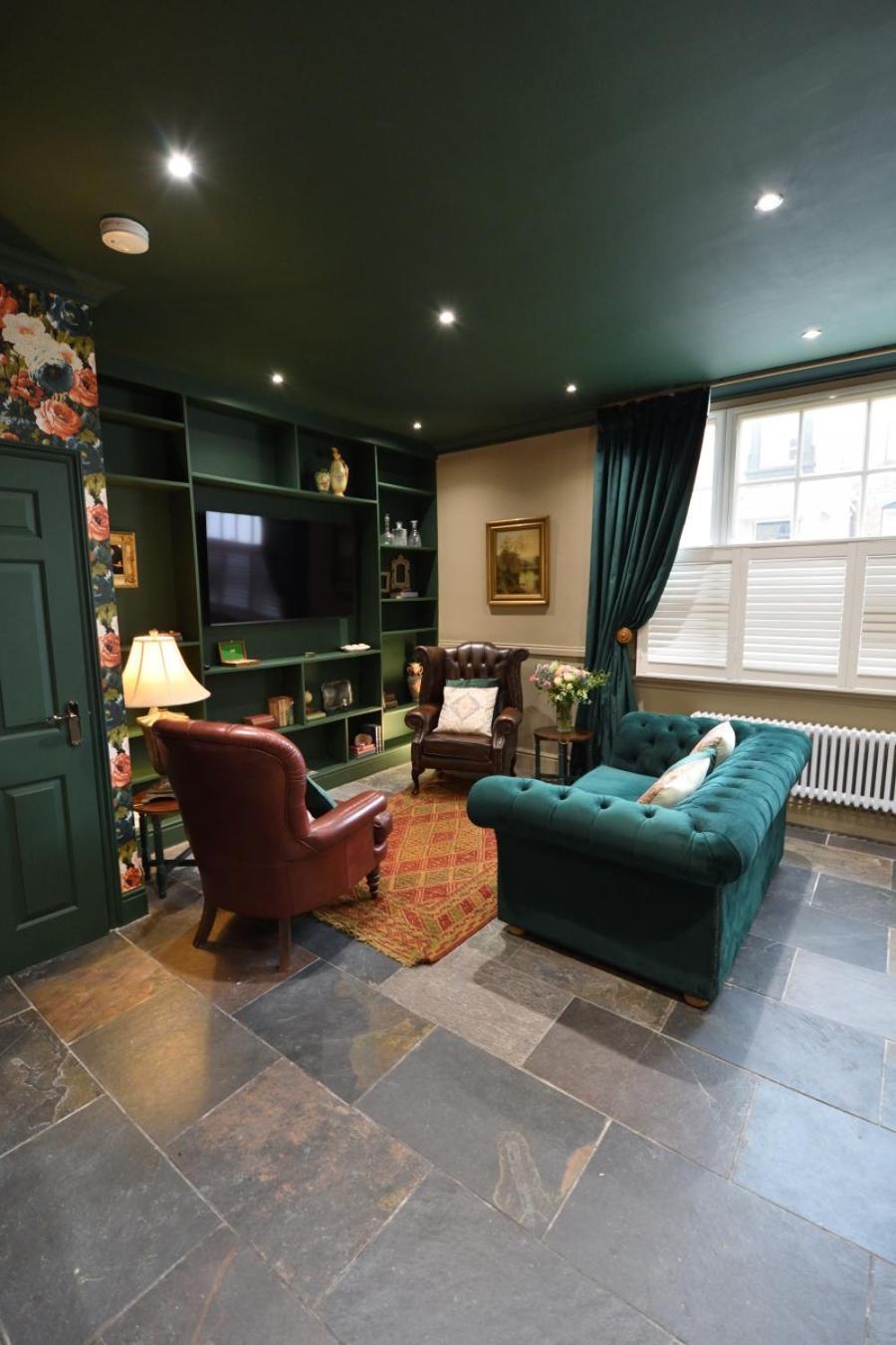 Samuels' A Duplex Apartment By Spires Accommodation In Lichfield City Centre Eksteriør billede