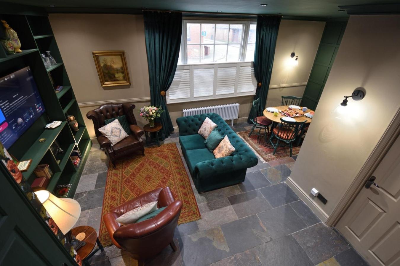 Samuels' A Duplex Apartment By Spires Accommodation In Lichfield City Centre Eksteriør billede